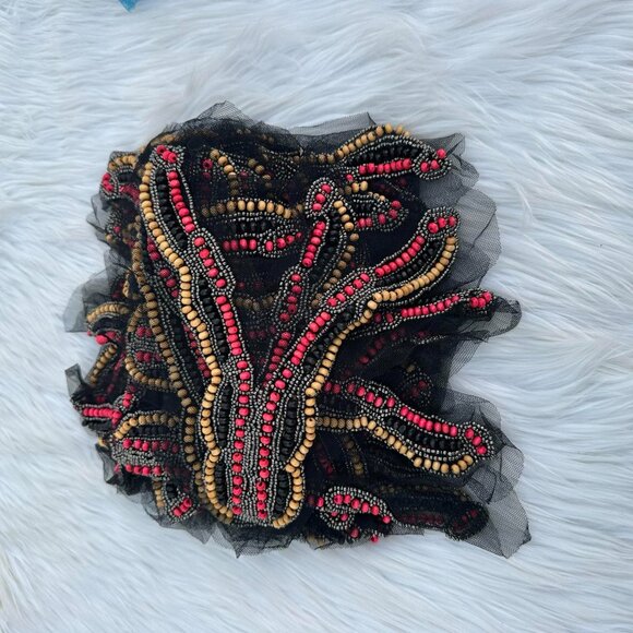 Vintage Trims 60Pcs for $20 Vintage Trims embroidered and beaded Applique tops - Picture 5 of 5